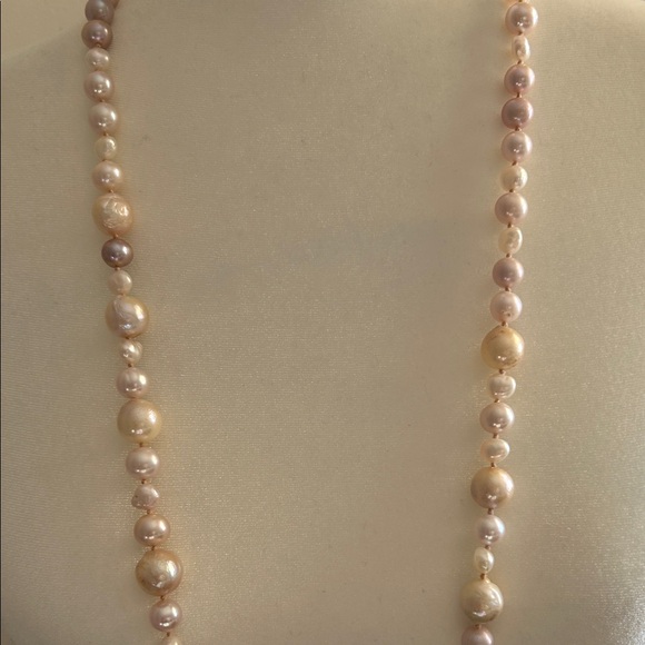 Chan Luu Pink and Cream Pearl Necklace - Picture 4 of 4